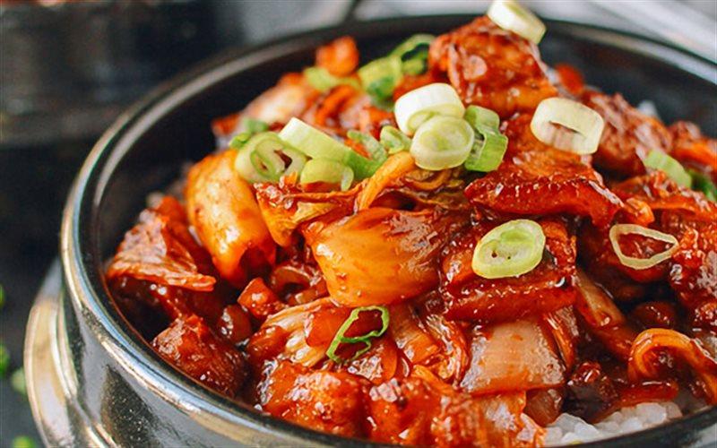 Ba chỉ xào kim chi – món ngon lạ miệng