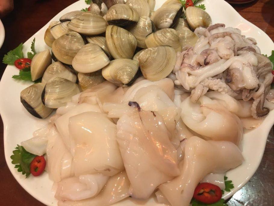 Một lần trải nghiệm tiệc buffet nhà hàng Vườn Bia Hà Nội