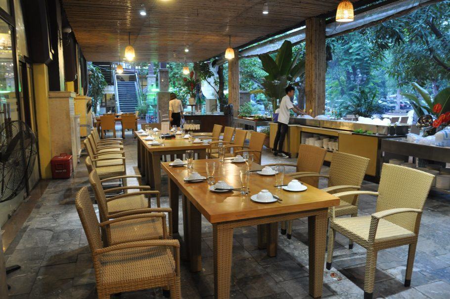 Một lần trải nghiệm tiệc buffet nhà hàng Vườn Bia Hà Nội