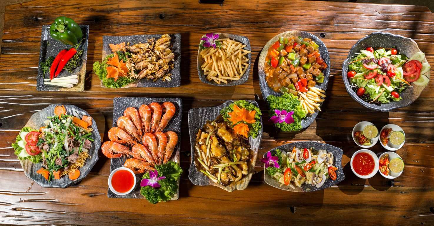 Nhà hàng ăn tối ngon ở Hà Nội có menu đa dạng đồ Việt - Á - Âu