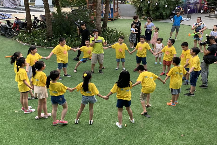 Teambuilding cho bé cuối tuần tại nhà hàng hải sản San Hô Đỏ