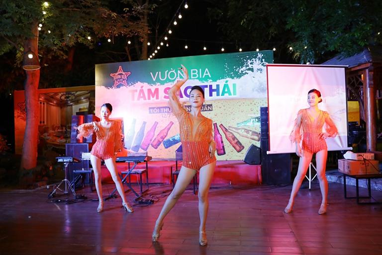 Sexydance tại Vườn Bia Hà Nội 2A Nguyễn Thị Thập 2